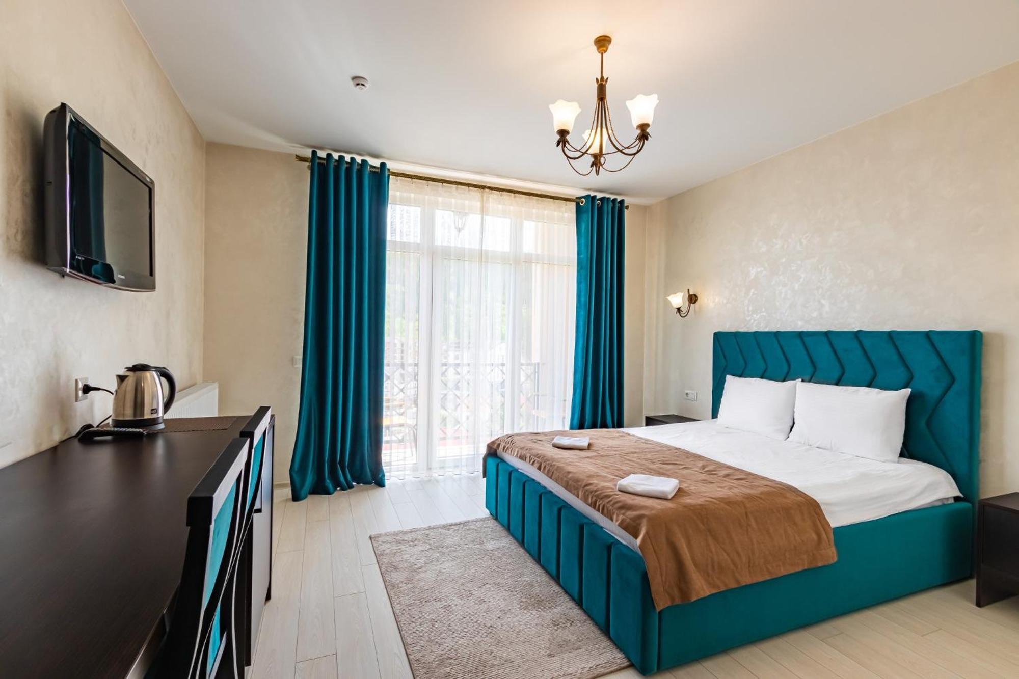 Gold Palace Wellness & Отель Буковель
