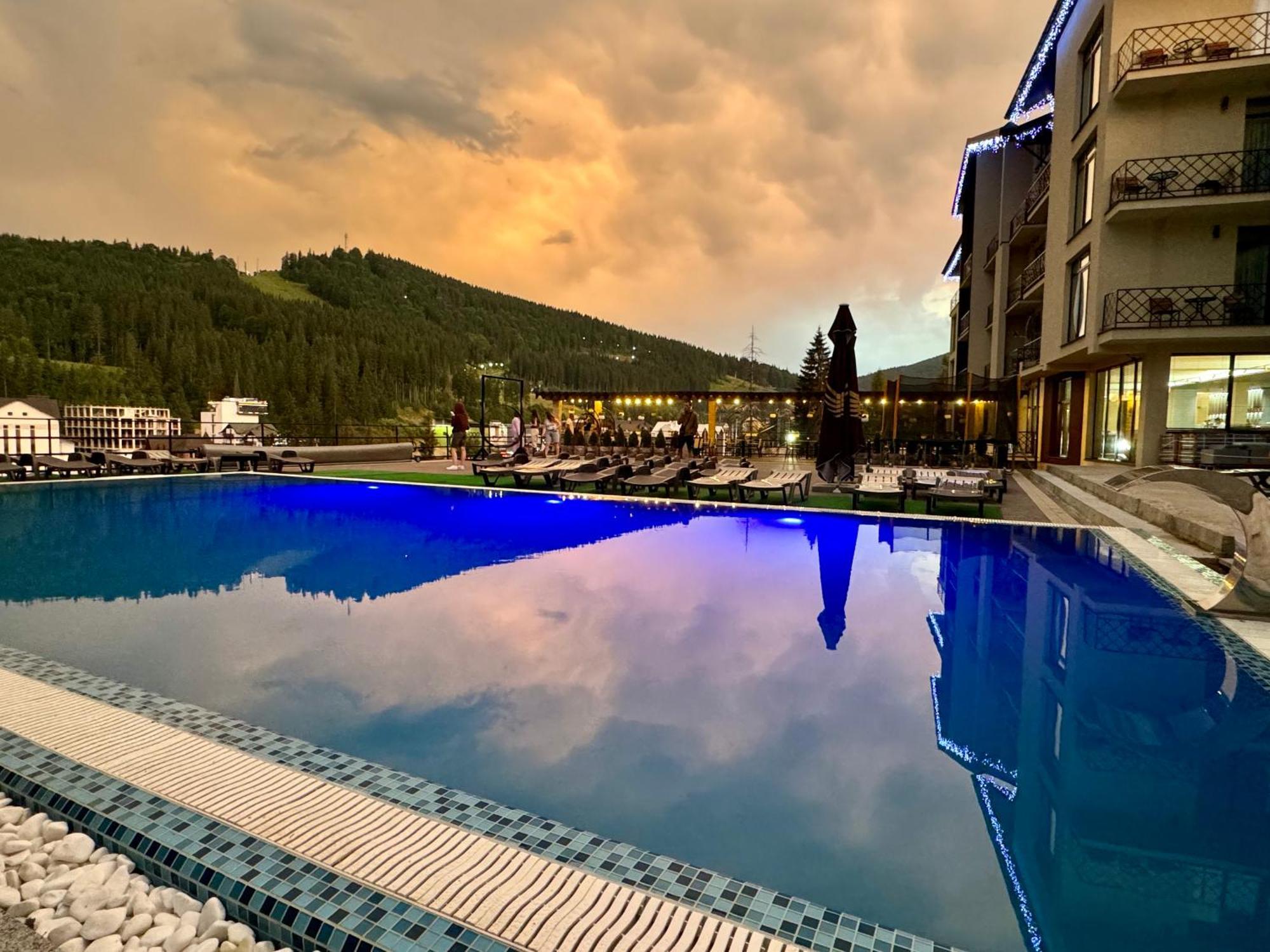 Gold Palace Wellness & Отель