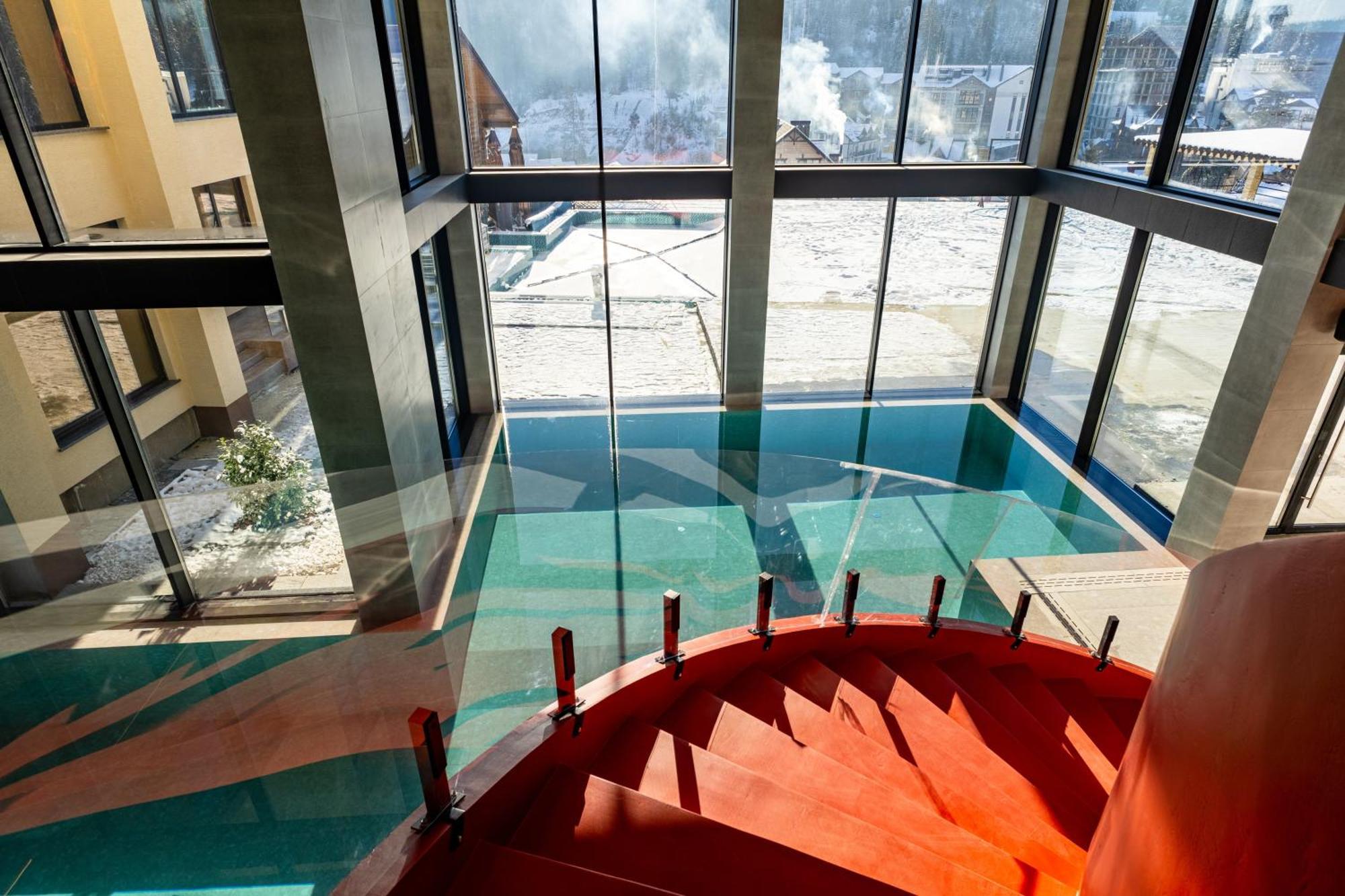 Gold Palace Wellness & Отель Буковель