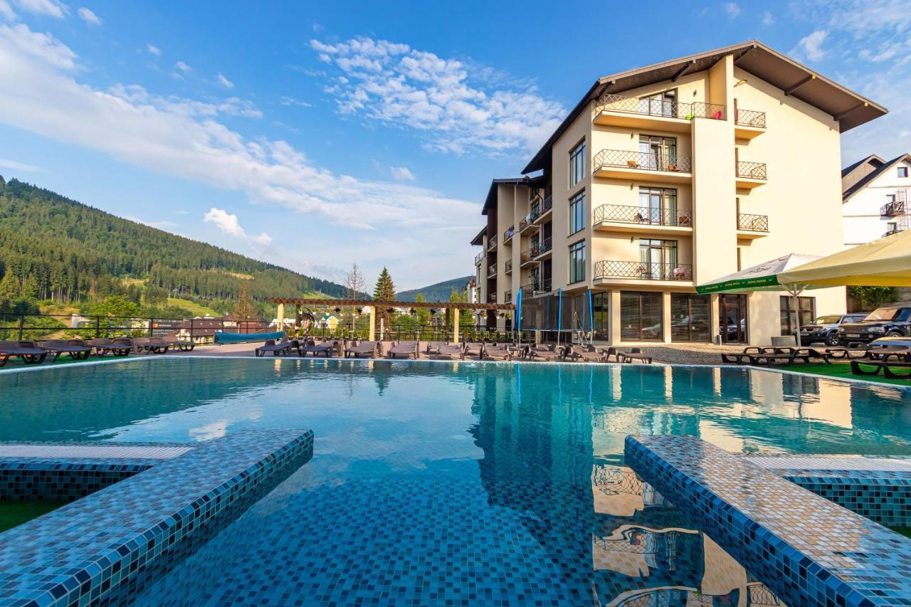 Gold Palace Wellness & Готель Буковель